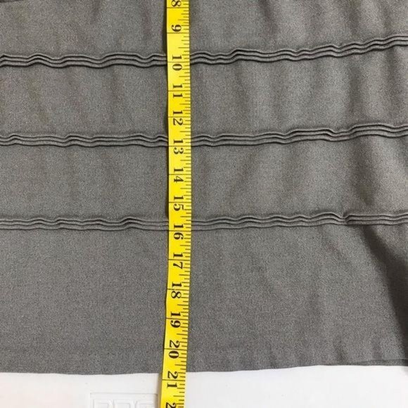 J Crew Gray XS Short Sleeve Round Neck Top - Picture 7 of 7